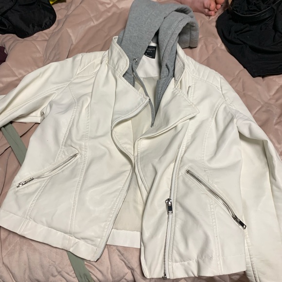 Faux leather jacket with hood - Picture 1 of 3